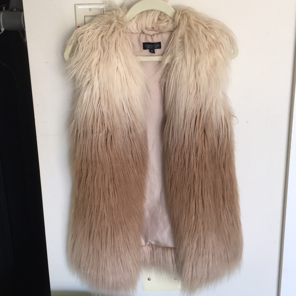Faux Fur Topshop Ombré Vest, size 4
